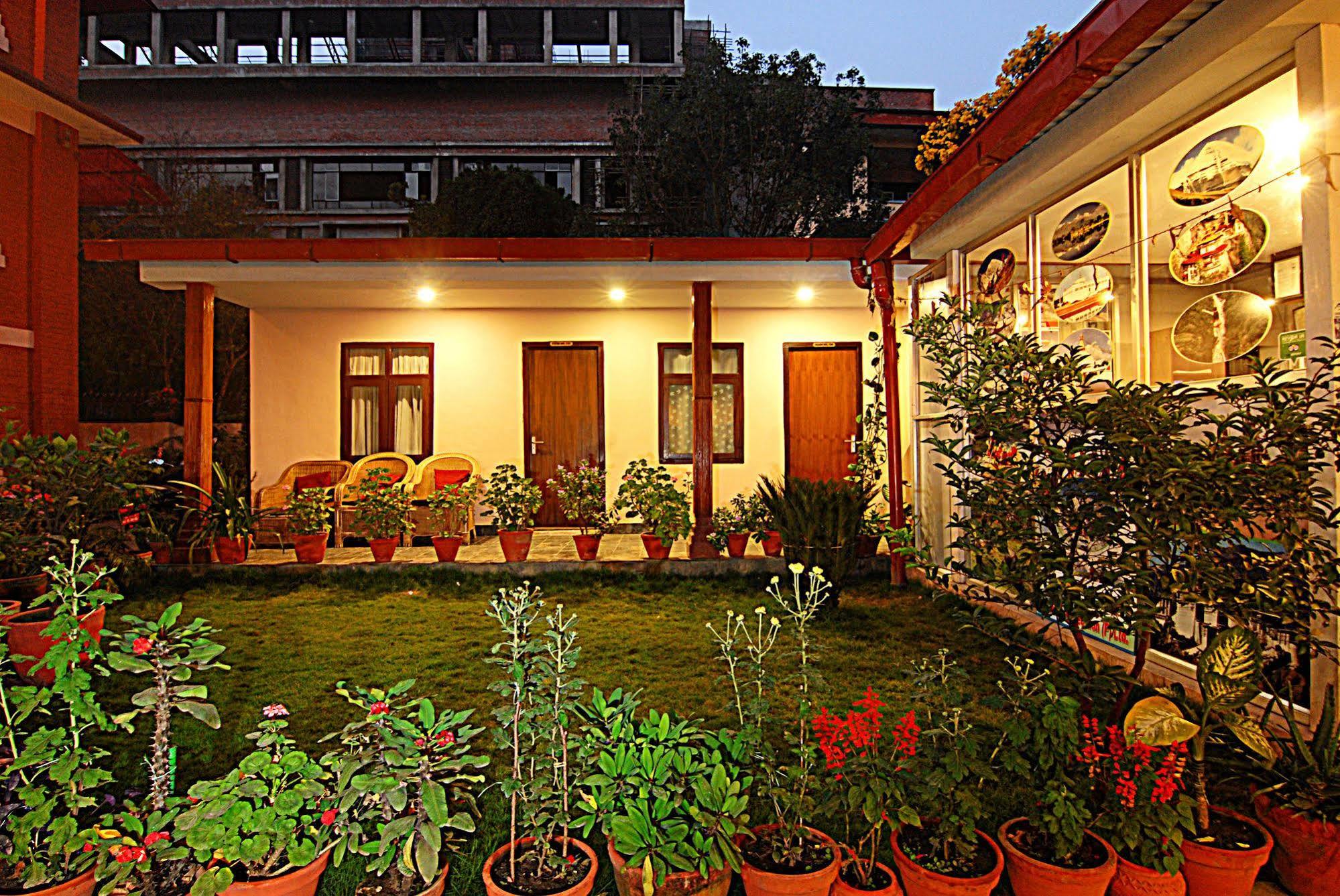 Hotel Amaryllis Kathmandu Exterior photo